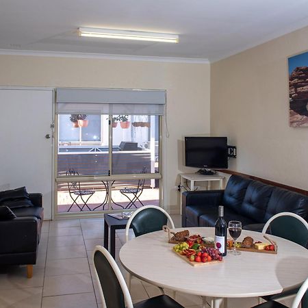Api Pelican Beach Front Apartments Kalbarri Kültér fotó
